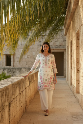 Off White Georgette Embroidered Suit Set With Thread Work