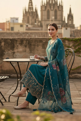 Teal Dola Silk Embroidered Suit Set With Thread Work