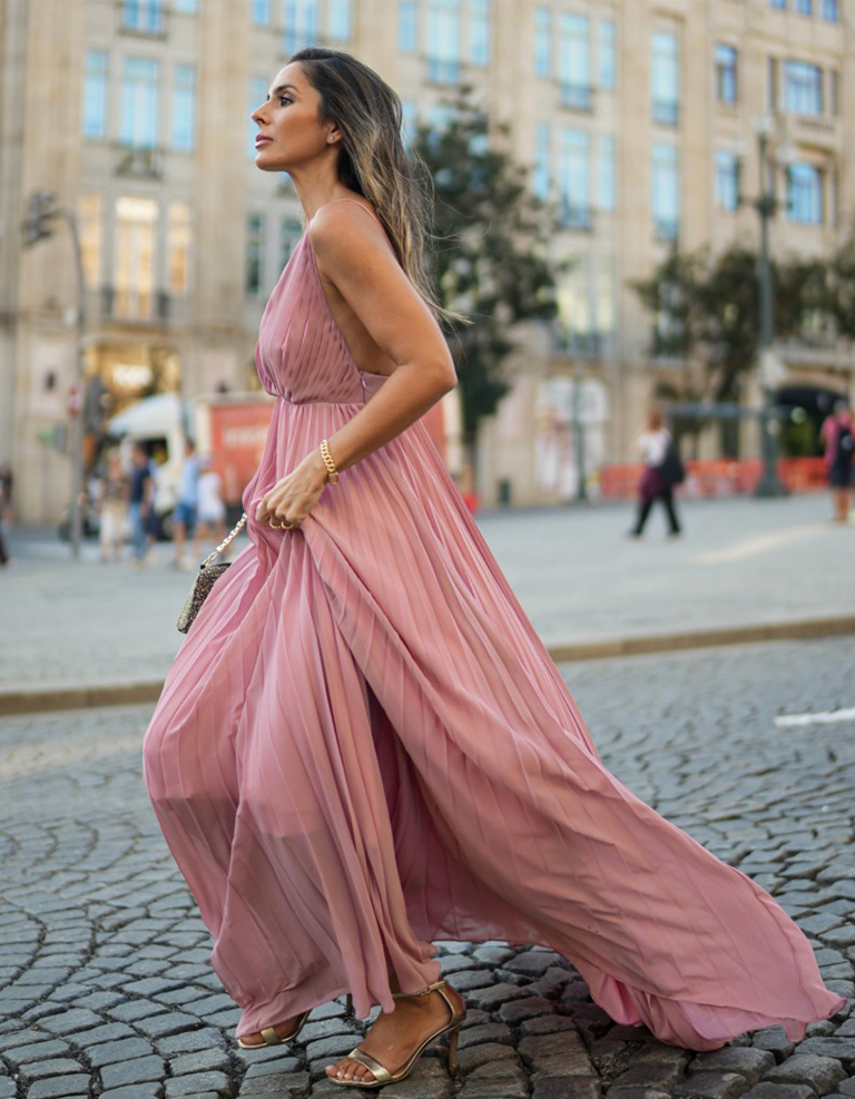 Long Pleated Dress with a Plunging Neckline in Pink
