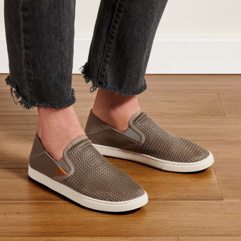 Women Round-Toe Slip-On Shoes