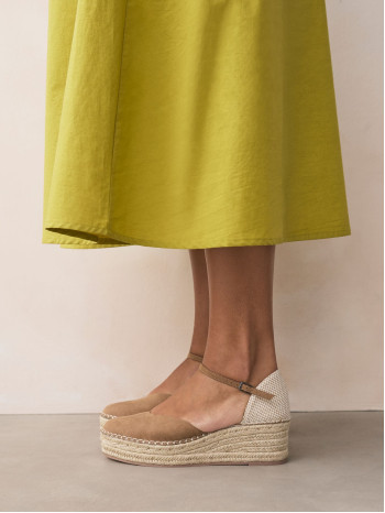 Sand Standard/Wide Fit Closed Toe Platform Espadrille Wedges