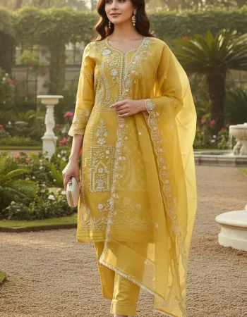 Golden Mustard Ensemble